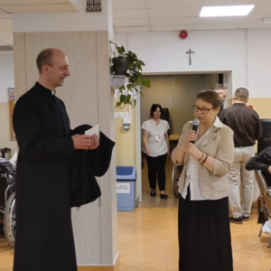 Śniadanie wielkanocne - rozpoczęte przemową dyrekcji i księdza